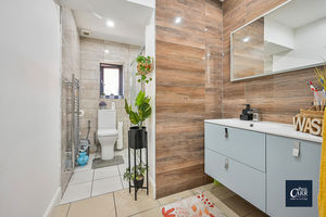 Photo 18- click for photo gallery